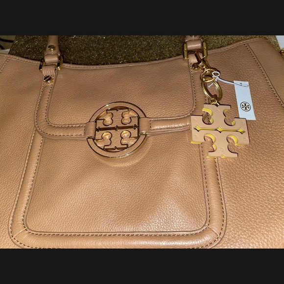 New! Tory Burch Stacked Resin 2 Sided Logo T Keychain/Bag Charm Tan/Shell Pink🎀 - Picture 10 of 12